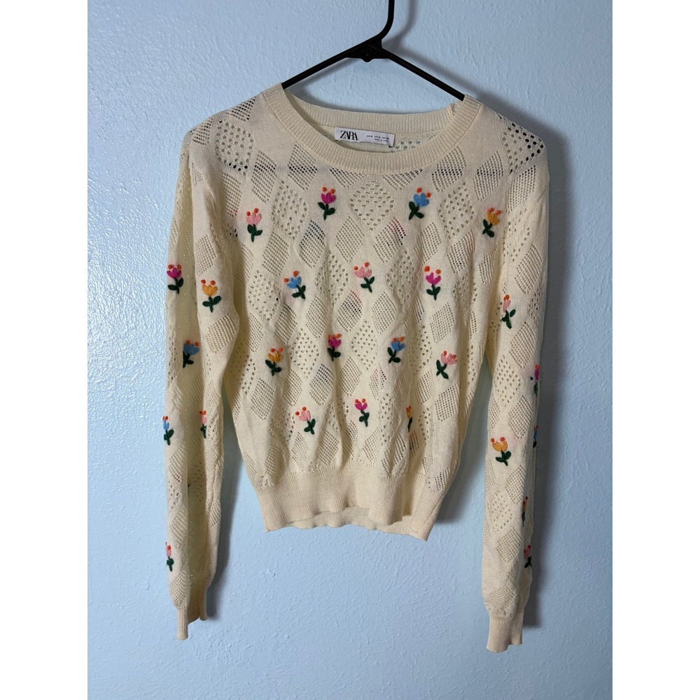 Zara Embroidered Floral Pointelle Knit Sweater Cream Crewneck M Cottagecore